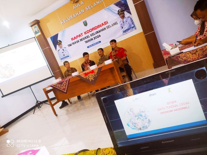 Perkuat Sinergi, Pemerintah Kelurahan Selang, Gelar Rakor TKP2KDes untuk Percepatan Penanggulangan Kemiskinan di Tahun 2026 01