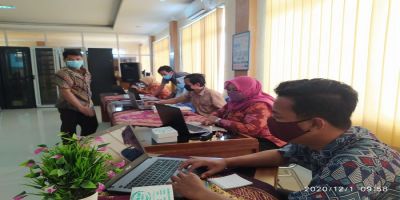 Operator Kelurahan Mengikuti Bintek Pelatihan Website